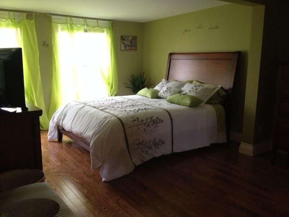 Rice House Vacation Rental — 4-Star Luxury Hotel in St. John's, Canada