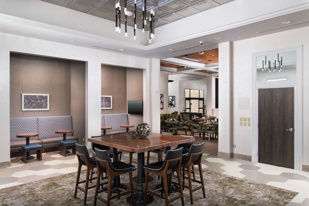 Hilton Garden Inn Memphis Downtown Beale Street - photo 41