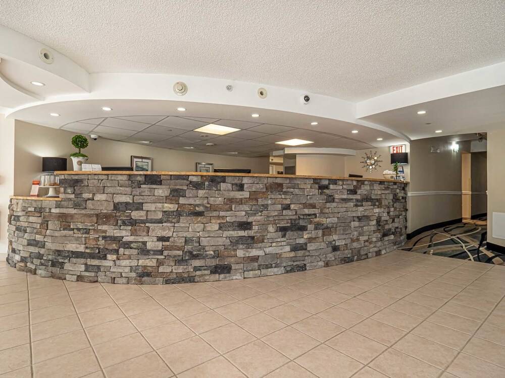 The Breakers Hotel & Suites - photo 6