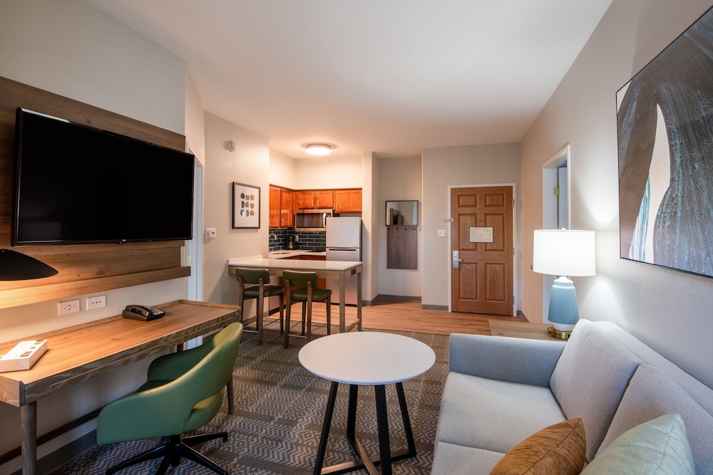 Staybridge Suites Phoenix Glendale Sports Dist by IHG - photo 11