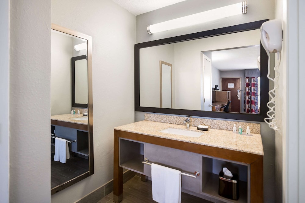 Quality Inn near Parc Natchitoches - photo 9