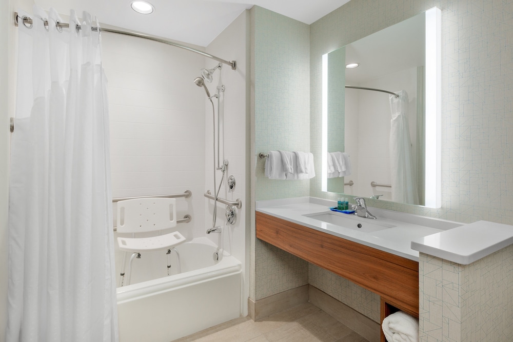 Holiday Inn Express & Suites Ontario - photo 24