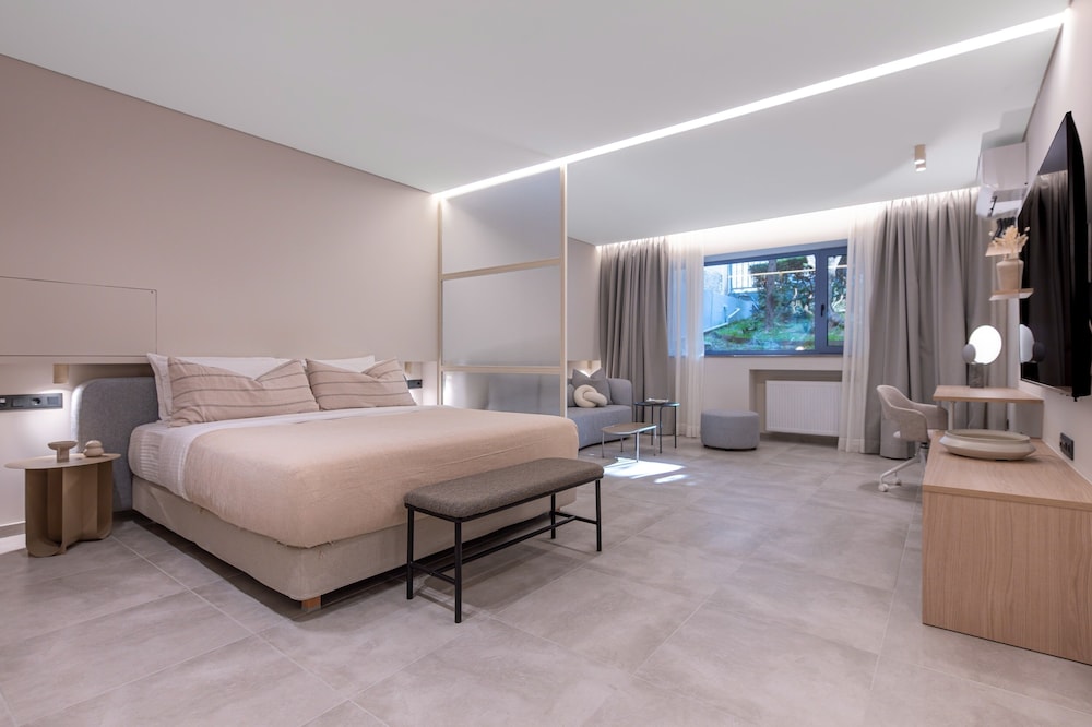 Phaedrus Living: Athens Luxury Residences Beige — 4-Star Luxury Hotel in Athens, Greece