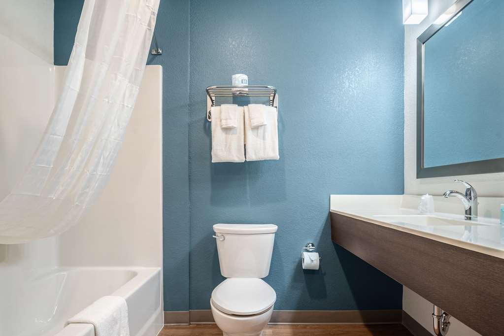 WoodSpring Suites Naples West - photo 16