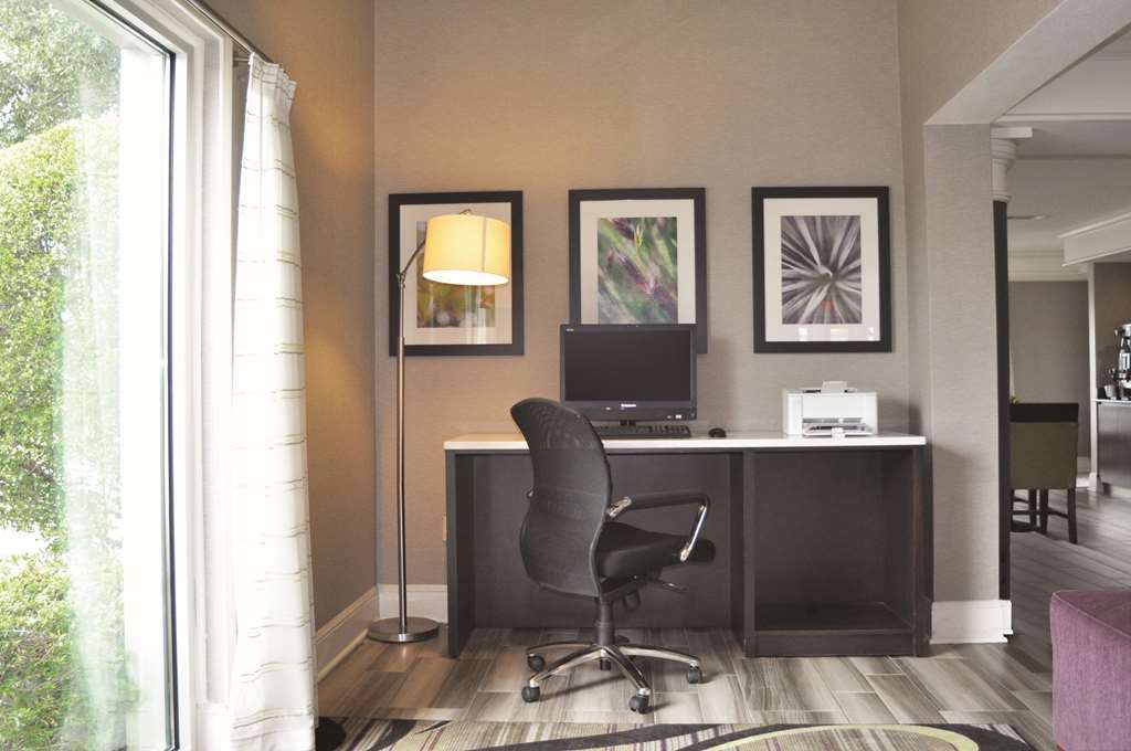 La Quinta Inn by Wyndham Dallas Uptown - photo 94