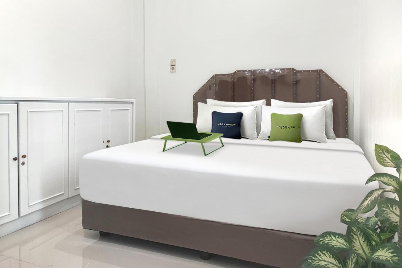 Urbanview Hotel Syariah near Polda Jambi in Jambi City, Indonesia