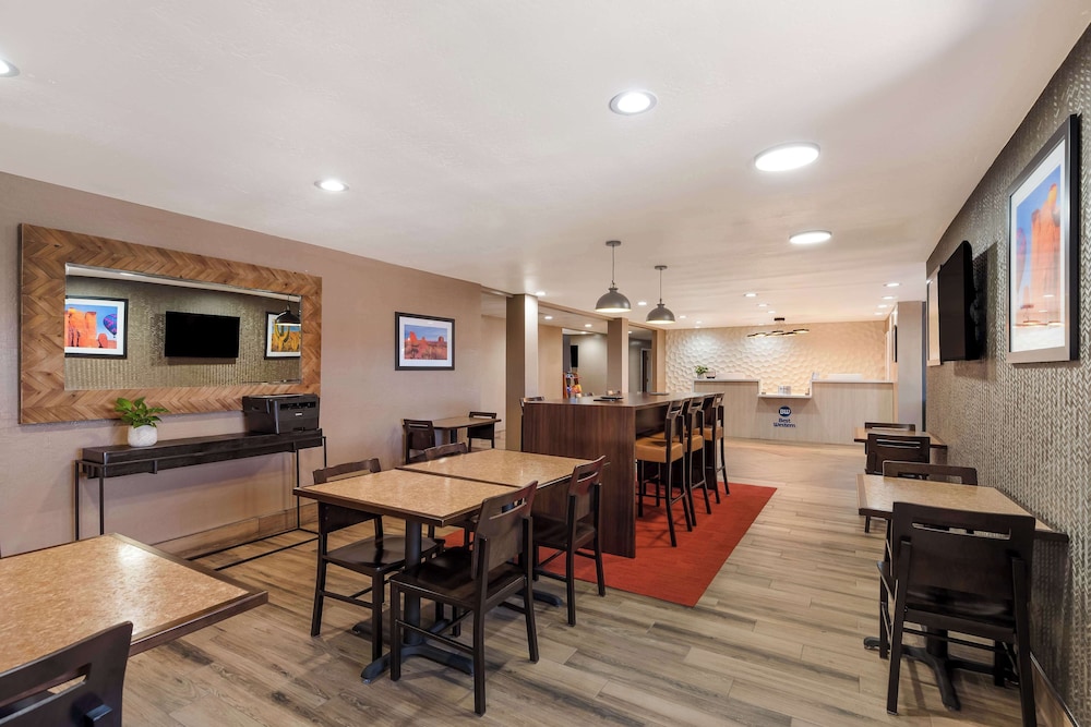 Best Western Bellemont Shadow Mountain Inn - photo 31