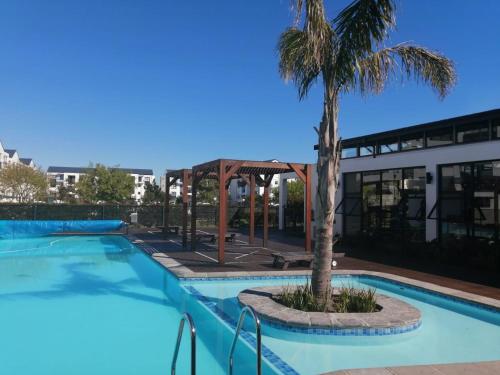 The Sandown Blouberg self catering unit — 4-Star Luxury Hotel in Cape Town, South Africa