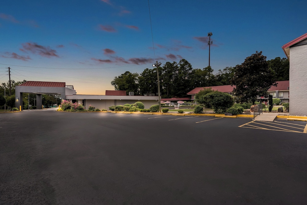 Red Roof Inn Hot Springs - photo 36