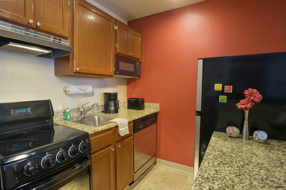 TownePlace Suites Marriott Dulles Airport - photo 10