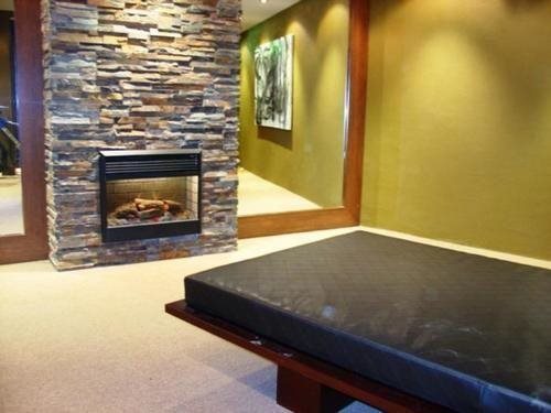 Absollut — 4-Star Luxury Hotel in Hotham Heights, Australia