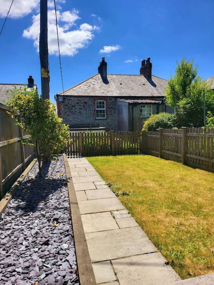 8 Duke Street Launceston Cornwall — 4-Star Luxury Hotel in Launceston, United Kingdom
