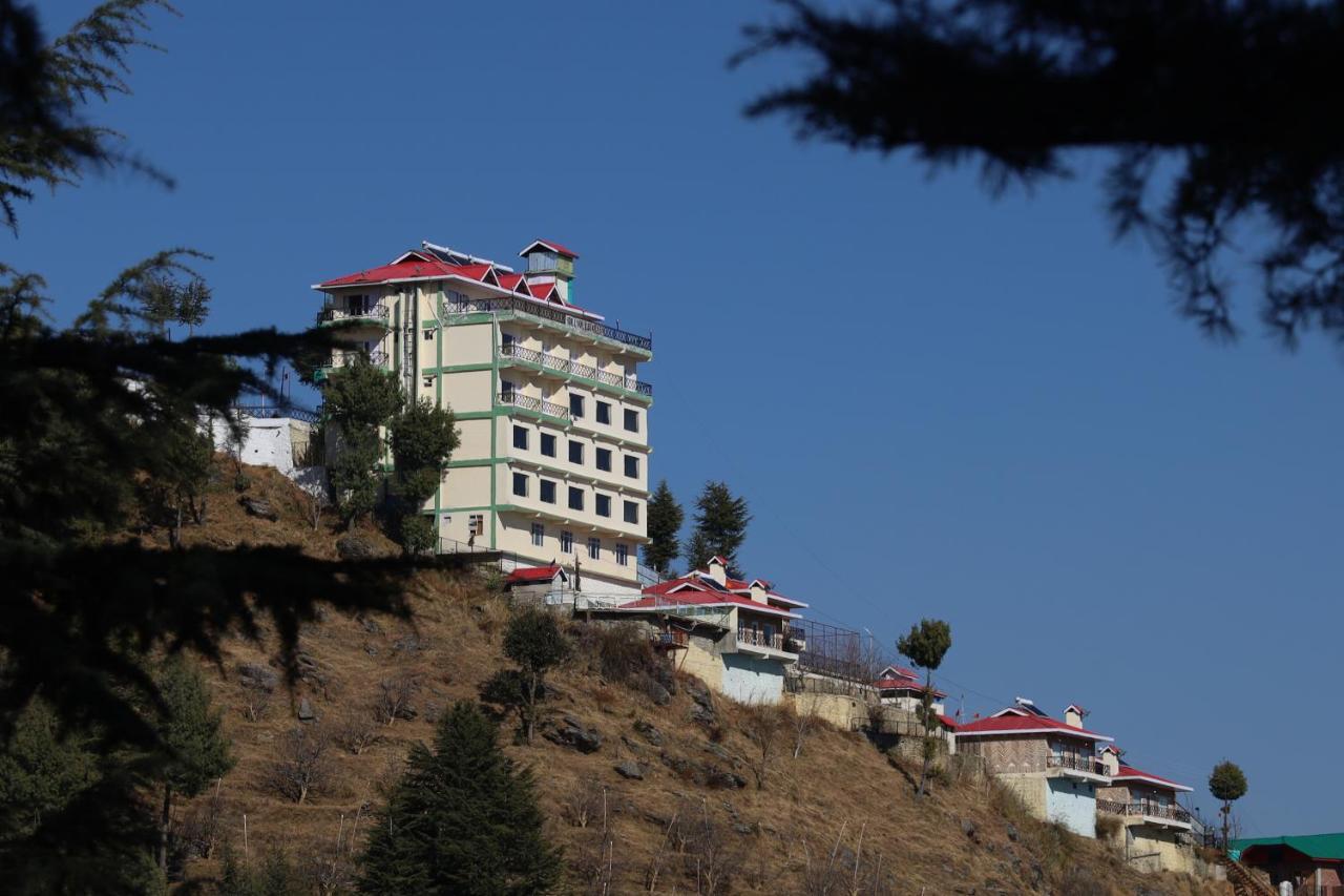 Hill Top Resort in Shimla, India