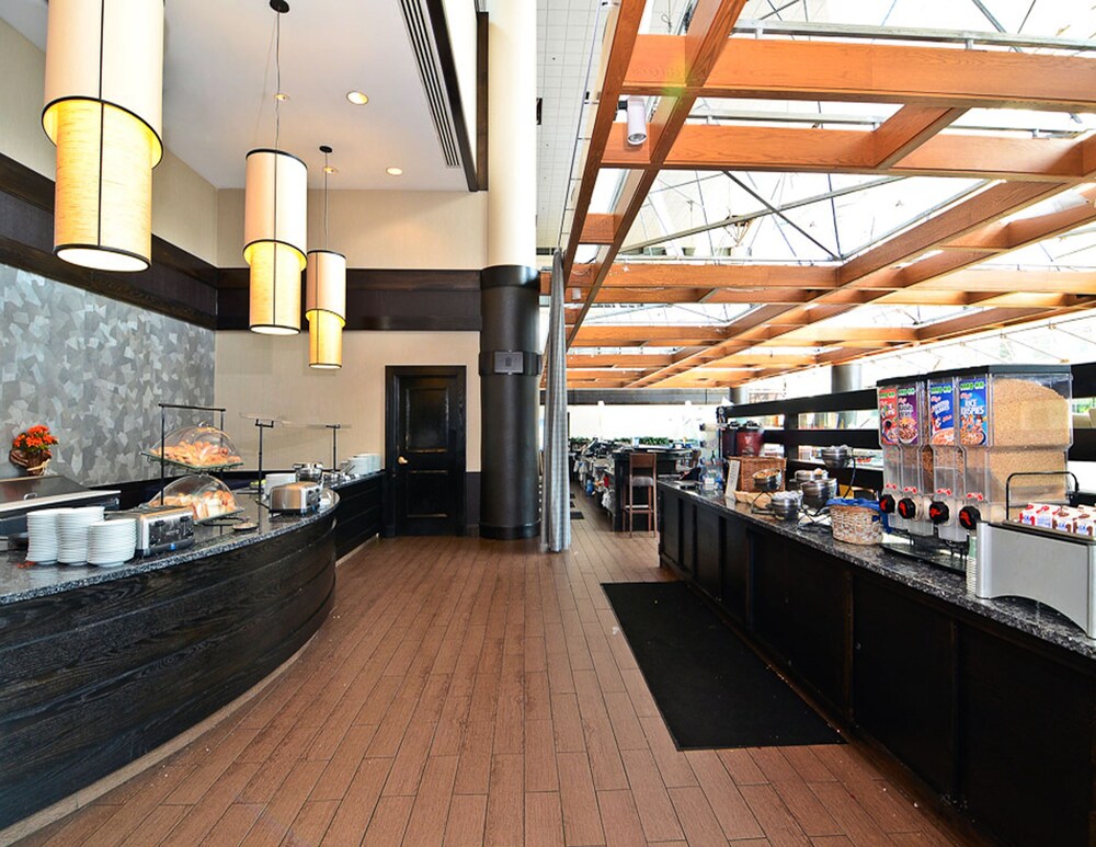Buffalo Grand Hotel - photo 26