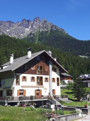 Pizzo Del Frate — hotel in Crodo
