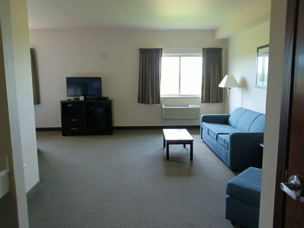 Cobblestone Inn & Suites Manchester - photo 21