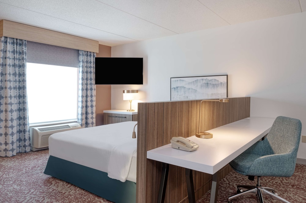 Hilton Garden Inn Clarksburg Bridgeport - photo 9