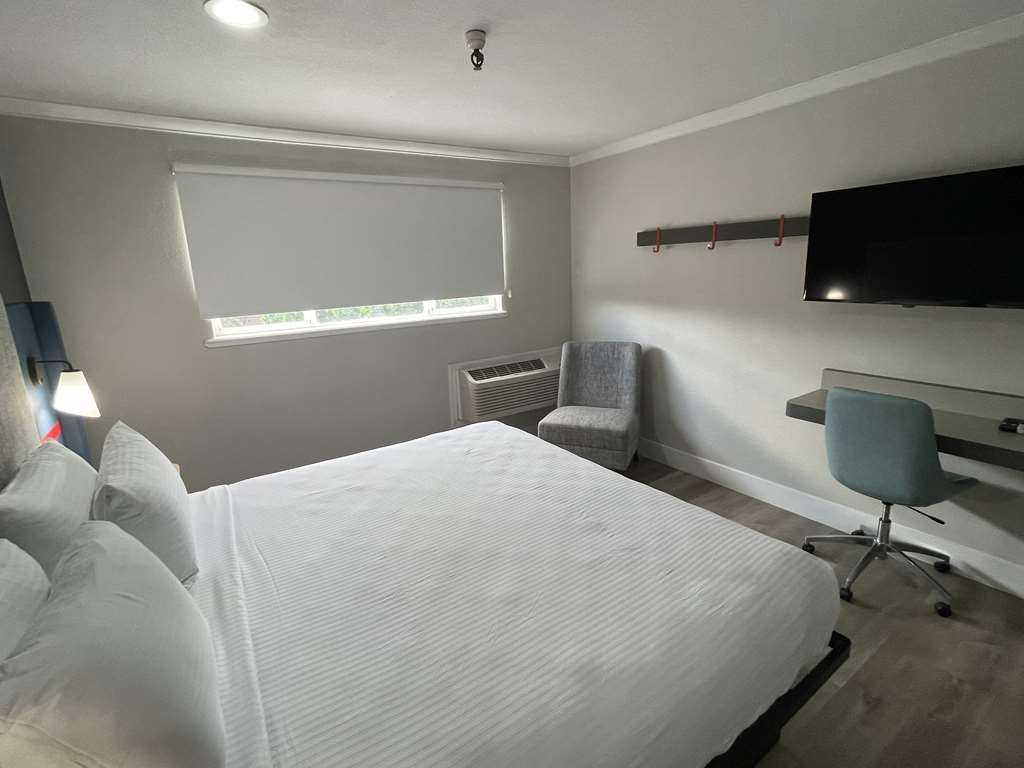 The Midtowner Hotel SureStay Collection by Best Western - photo 12