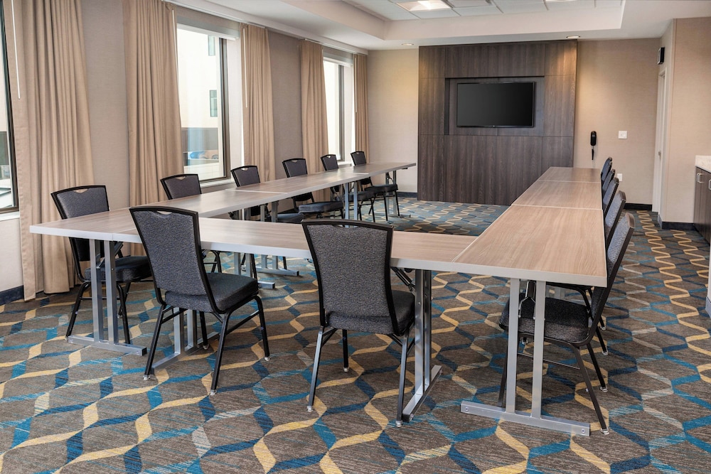 Residence Inn by Marriott Grand Rapids Downtown - photo 35