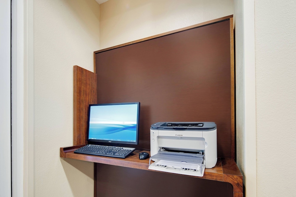 TownePlace Suites by Marriott Bentonville Rogers - photo 30
