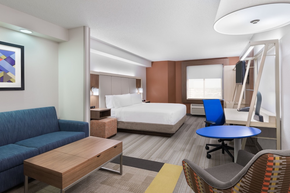 Holiday Inn Express & Suites Nearest Universal Orlando by IHG - photo 6
