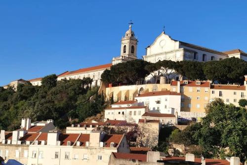 Mouraria Lisbon Soul Apartments T3 6pax — 4-Star Luxury Hotel in Lisbon, Portugal