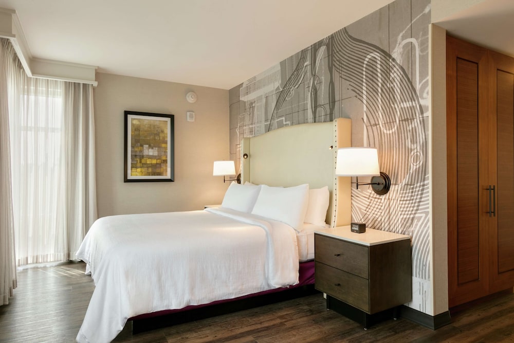 Embassy Suites by Hilton Berkeley Heights - photo 20