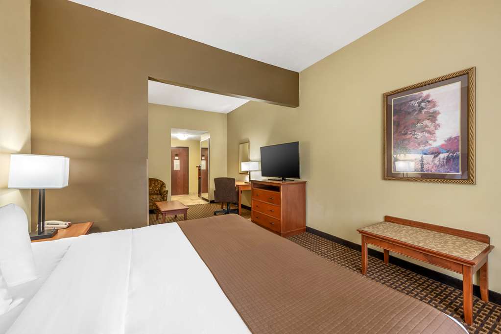 Best Western Plus Grand Island Inn & Suites - photo 12