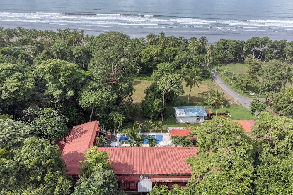 Hotel Playa Bejuco in Puntarenas, Costa Rica