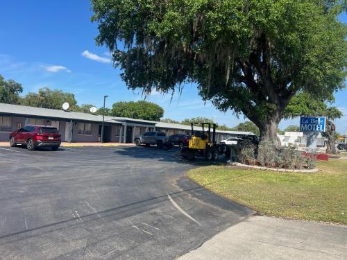 LaBelle Motel - photo 11