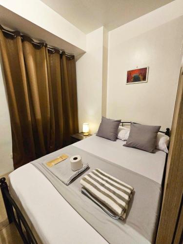 Cozy 1BR beside MOA with Wifi Netflix Pool & Washer — 4-Star Luxury Hotel in Manila, Philippines