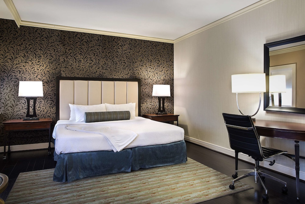 The Whitehall Houston - photo 17