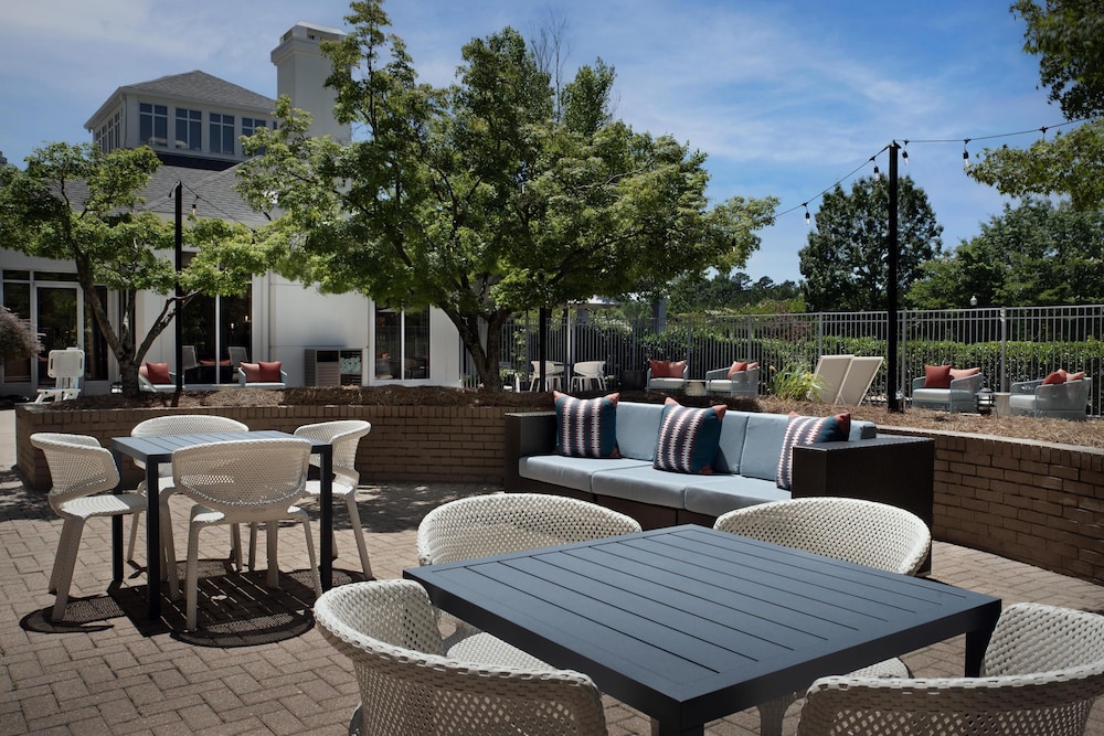 Hilton Garden Inn Auburn Opelika - photo 47
