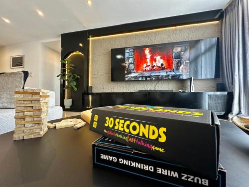 Oreo Home 75inch TV 5mints from Beach & City — 4-Star Luxury Hotel in Dar Es Salaam, Tanzania