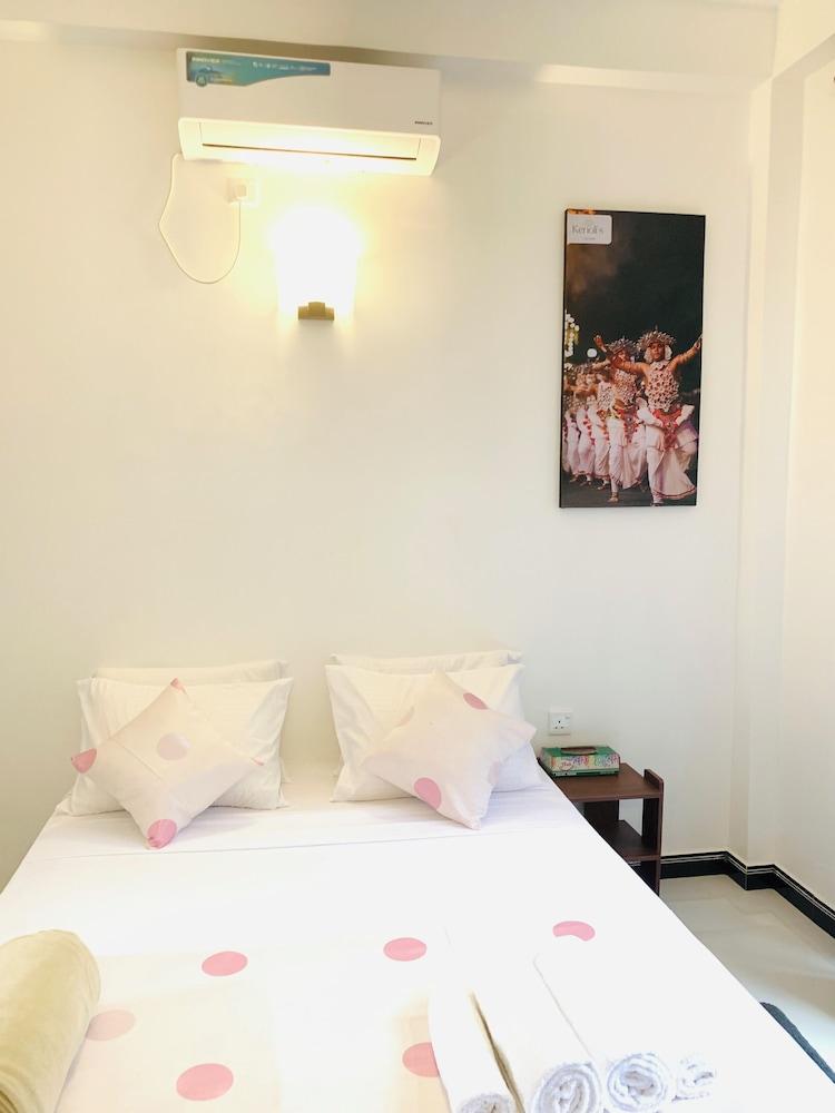 The Kenoli’s City Hotek in Dambulla, Sri Lanka