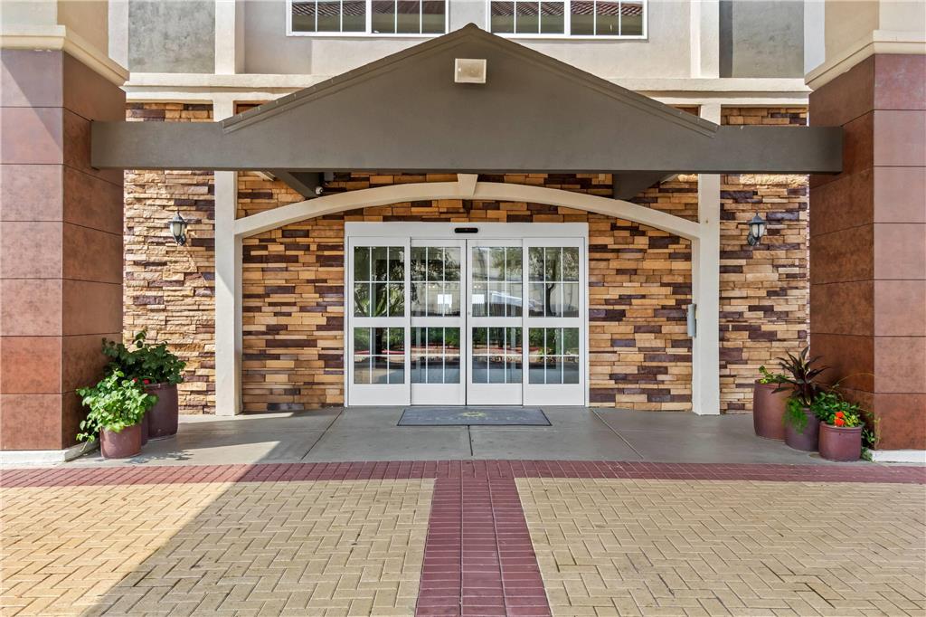 La Quinta Inn & Suites by Wyndham Houston Energy Corridor - photo 3