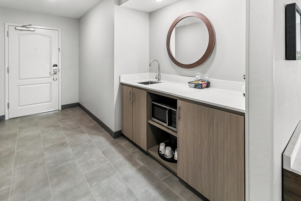 Hampton Inn by Hilton Dayton South - photo 23