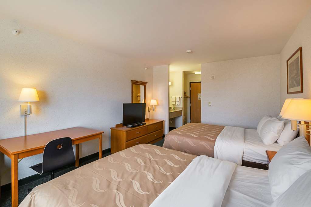 Quality Inn & Suites Belmont Platteville - photo 12