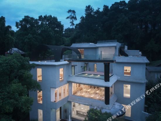 Chengwai Youxingguang Qiaoshe Guesthouse — 4-Star Luxury Hotel in Chongqing, People's Republic of China