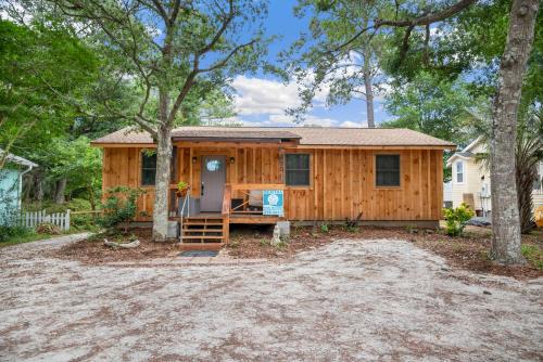 Mountains to Sea by Oak Island Accommodations - featured photo
