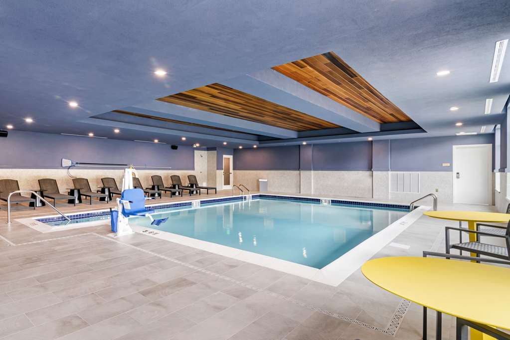 Cambria Hotel North Conway - photo 46