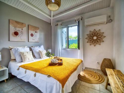 Appartement Domi Caraïbes confortable avec une piscine chauffée et sécurisée par un filet une citerne tampon pour faire face aux coupures d'eau accès Netflix — 4-Star Luxury Hotel in Lamentin, Guadeloupe