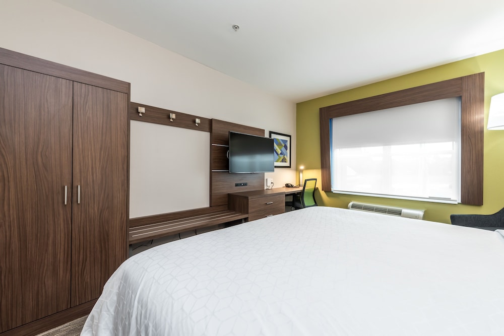 Holiday Inn Express & Suites Lagrange I 85 by IHG - photo 2