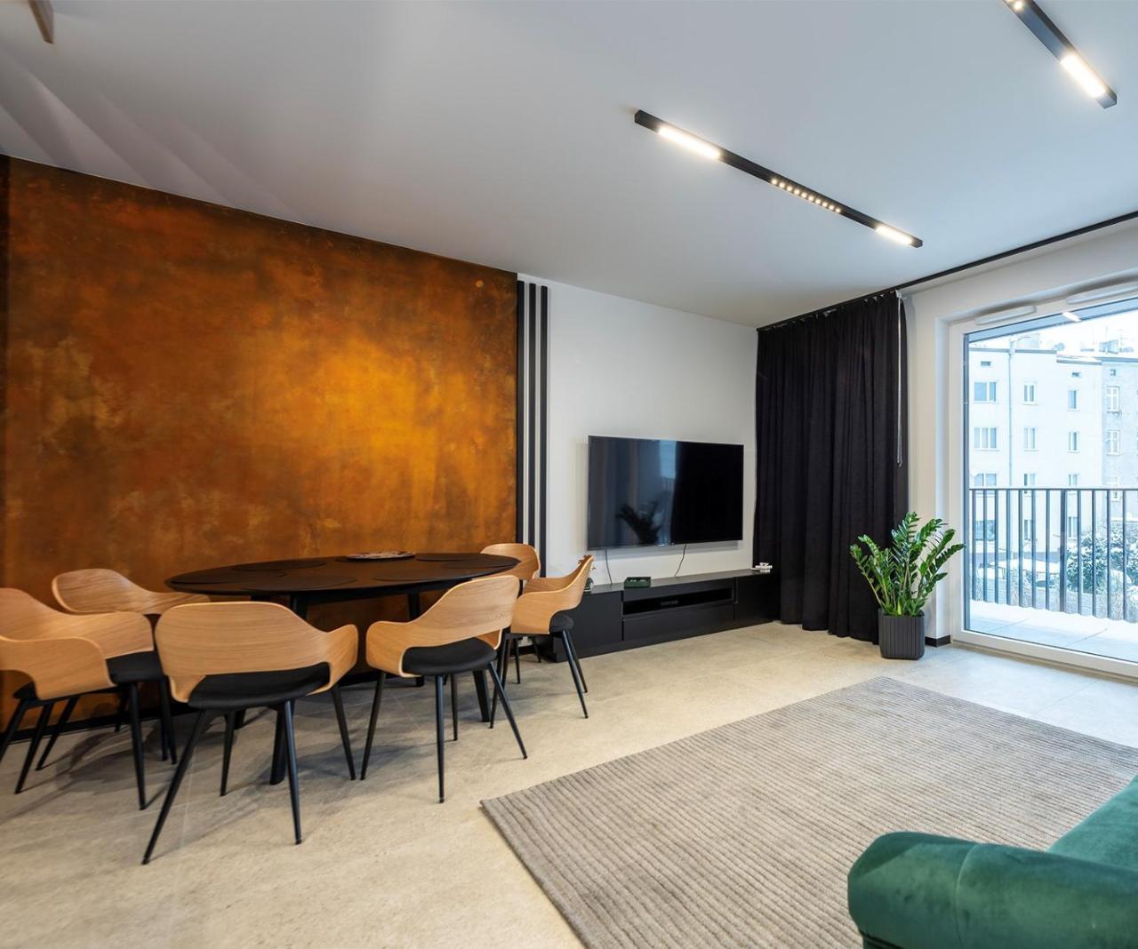 Luxury Copper Apartment II — 4-Star Luxury Hotel in Lodz, Poland