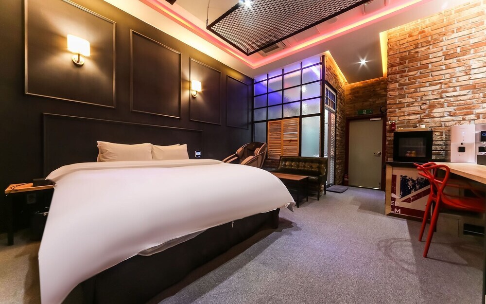 Seosan Ace Driving Self Check in Motel in Seosan, South Korea