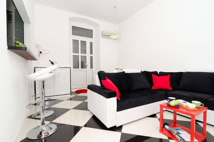 Guest House Cinema