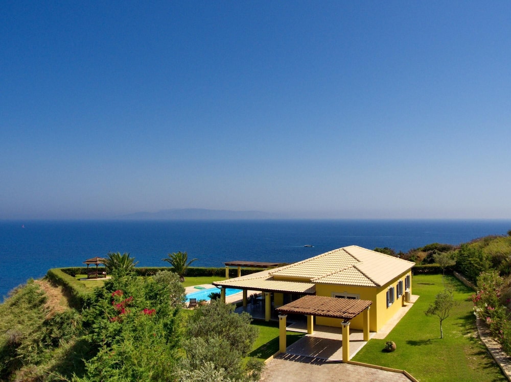 Villa Hephaestus Spartia Kefalonia — 4-Star Luxury Hotel in Kefalonia, Greece