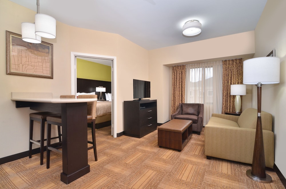 Staybridge Suites Tomball - photo 8