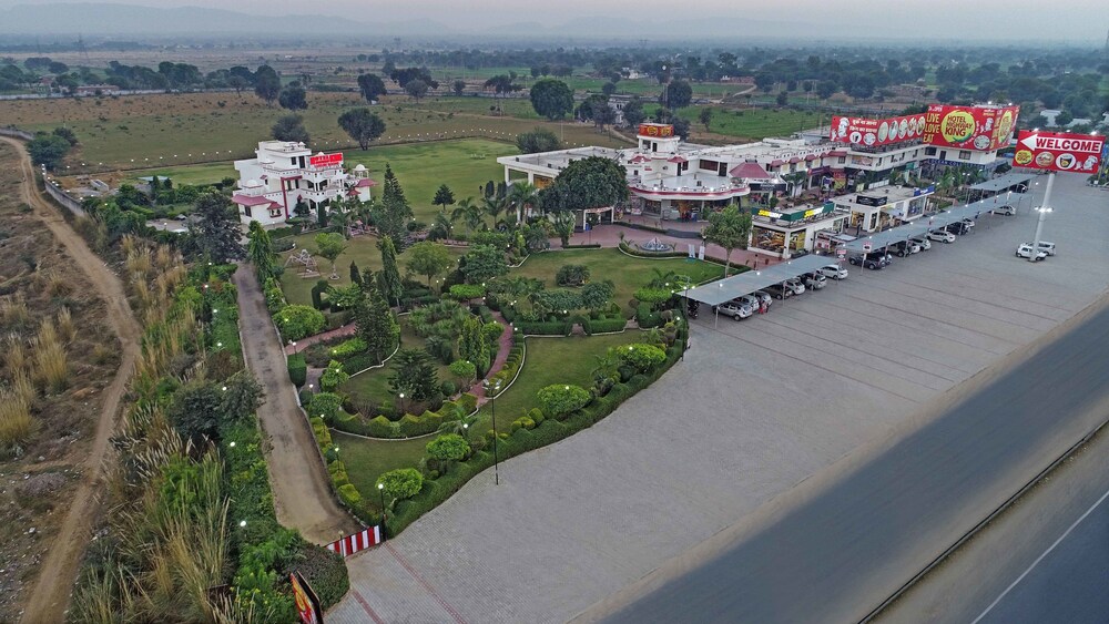 Hotel Highway King Shahpura — hotel in Shahpura