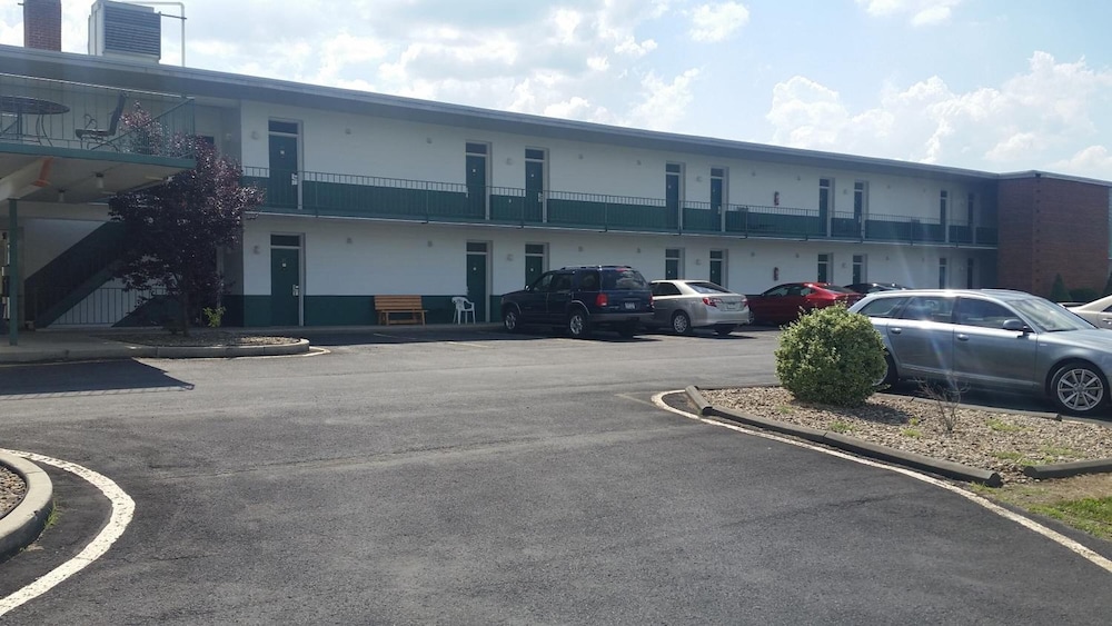 Huntingdon Motor Inn - photo 31
